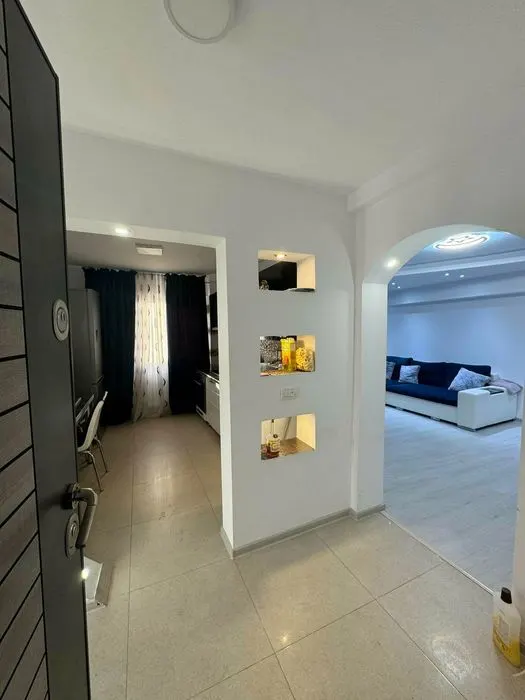 Apartament 3 camere Slobozia - poza 1