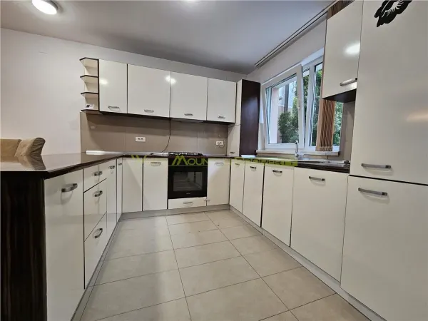 Apartament 4 camere Brașov - poza 22