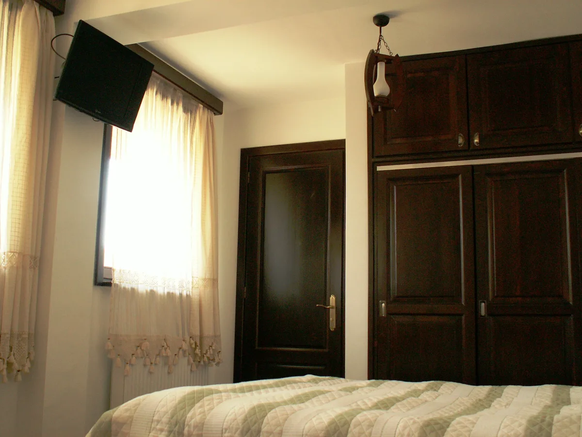 Casă 9 camere Dobreni - poza 6