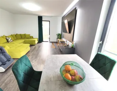 Casă 4 camere Tărlungeni - poza 8