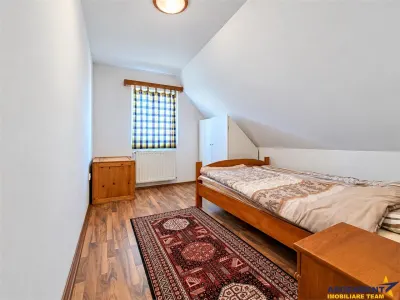 Casă 8 camere Padureni - poza 17
