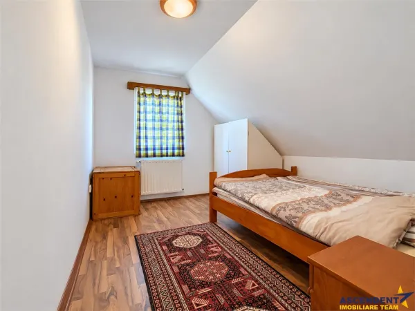 Casă 8 camere Padureni - poza 22