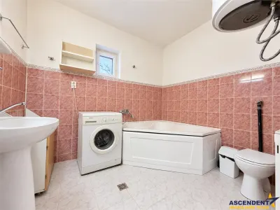Casă 8 camere Padureni - poza 24