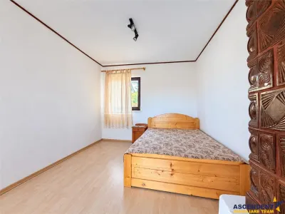Casă 8 camere Padureni - poza 37