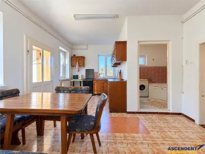 Casă 8 camere Padureni - poza 9