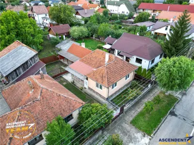 Casa cu 3 camere, 690 mp teren, rezidential/  potential investional, Sfantu Gheorghe, Covasna: Film&3D! - Sfantu Gheorghe
