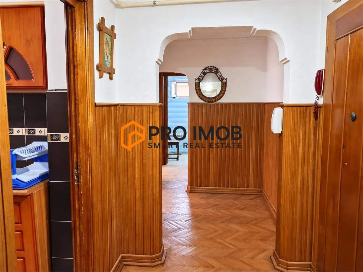 Apartament 3 camere Târgoviște - poza 1