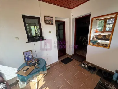 Casă 4 camere Sadu - poza 12