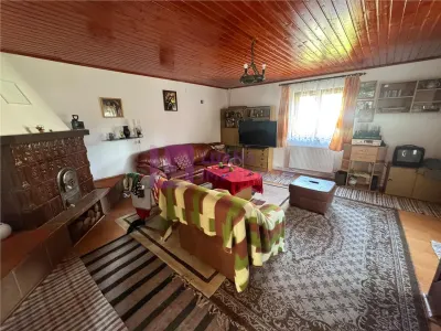 Casă 4 camere Sadu - poza 15
