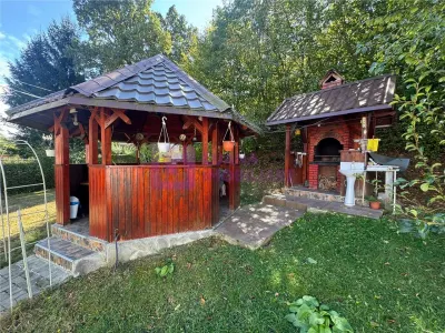 Casă 4 camere Sadu - poza 10