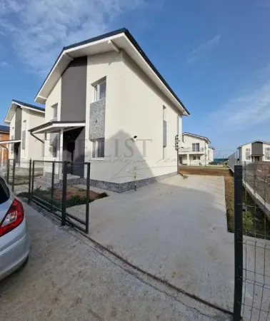 Casă 4 camere Otopeni - poza 1