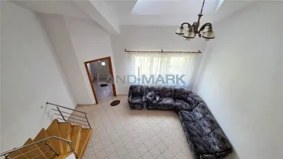 Casă 8 camere Dumbrăvița - poza 14