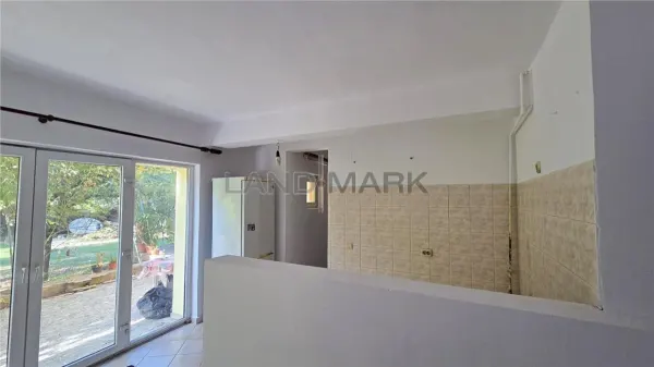 Casă 8 camere Dumbrăvița - poza 15