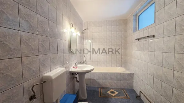 Casă 8 camere Dumbrăvița - poza 18
