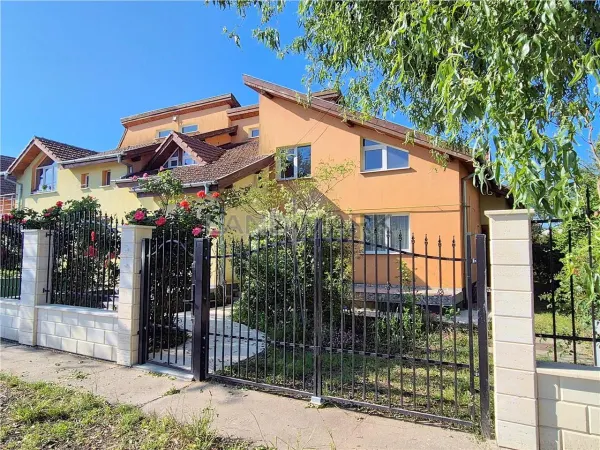 Casă 8 camere Dumbrăvița - poza 26