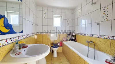 Casă 8 camere Dumbrăvița - poza 4