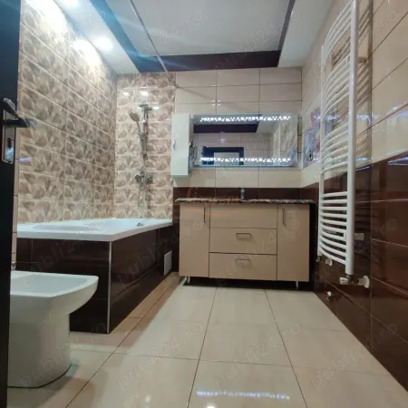 Apartament 3 camere Brașov - poza 4