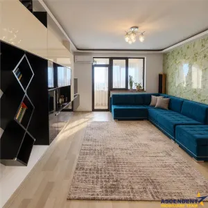Apartament doua camere, structura decomandata, suprafata extinsa, mobilat, utilat, Tractorul, Brasov - Brasov