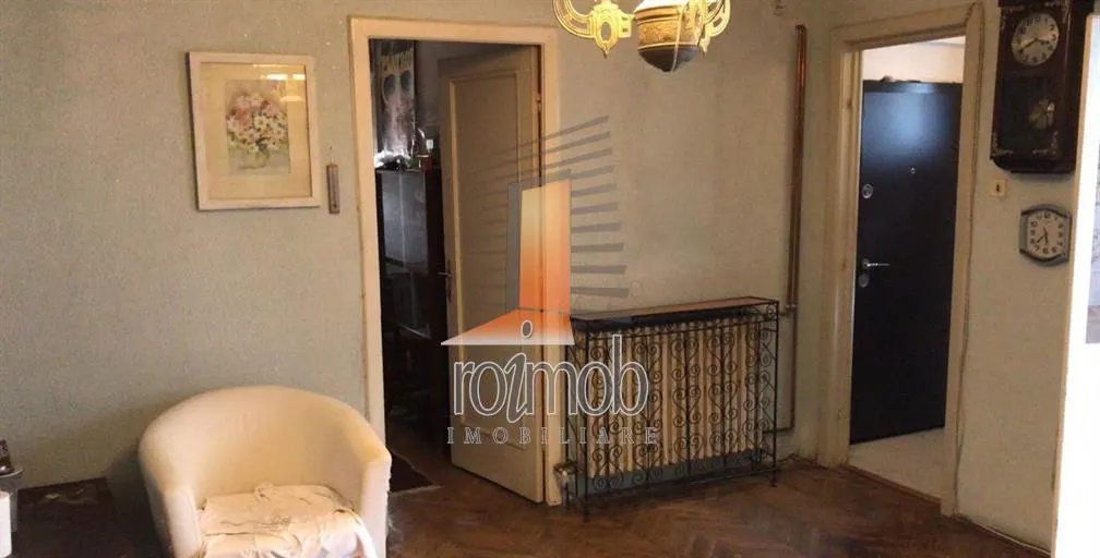 Apartament 3 camere București - poza 1