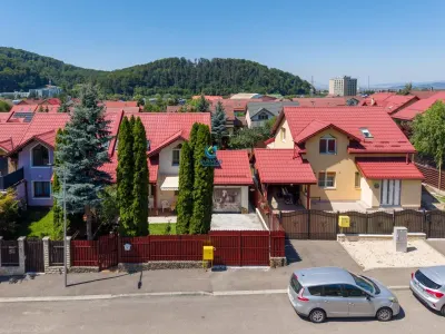 Vanzare casa imbratisata de natura in zona Bunloc, teren 445 mp - Sacele