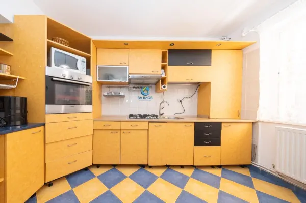 Casă 4 camere Săcele - poza 9