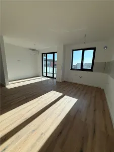 TORONTAL - 3 CAMERE - TERASA - ETAJ 8 LIFT - BLOC NOU  - 2 BAI - INCALZIRE PARDOSEALA - Timisoara