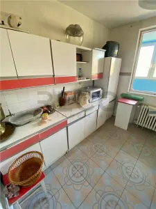 Apartament 3 camere Oradea - poza 2