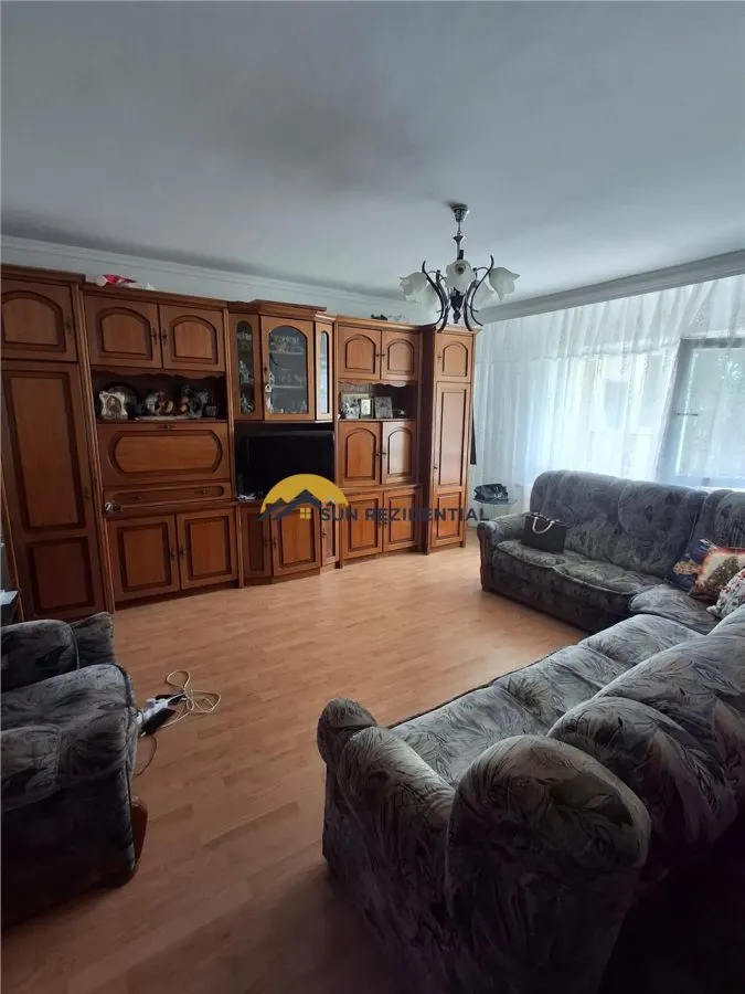 Apartament 3 camere București - poza 1