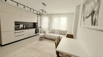 Apartament 3 camere / parcare inclusa / Zona Somesului - Floresti