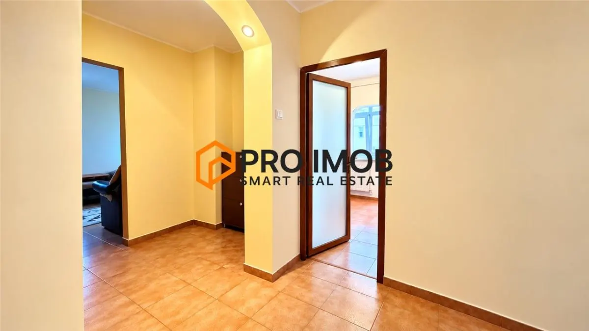 Apartament 3 camere Târgoviște - poza 1
