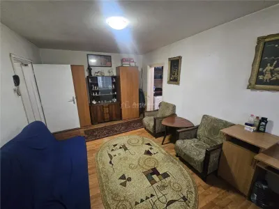 Apartament 2 camere Reșița - poza 2