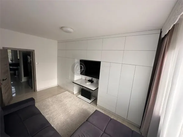 Apartament 3 camere Oradea - poza 4