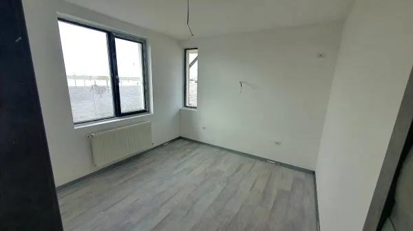 Casă 4 camere Berceni - poza 8