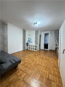 Inchiriere garsoniera, Astra, Str. Traian, etaj1,mob,utilata - Brasov