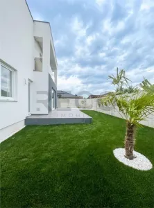 Casă 4 camere Oradea - poza 2