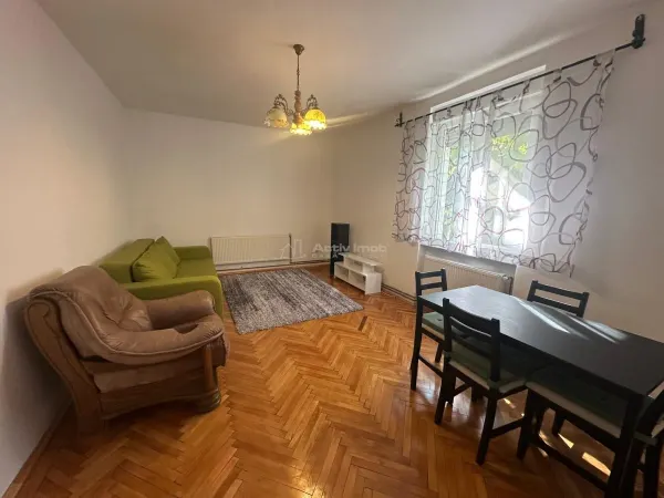 Apartament 2 camere Reșița - poza 1