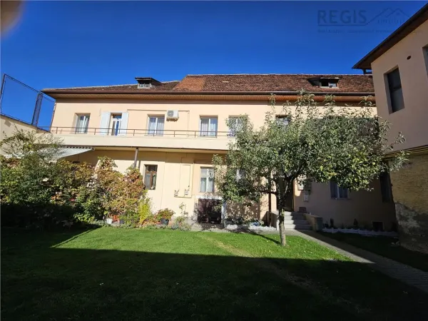 Apartament 3 camere Brașov - poza 1