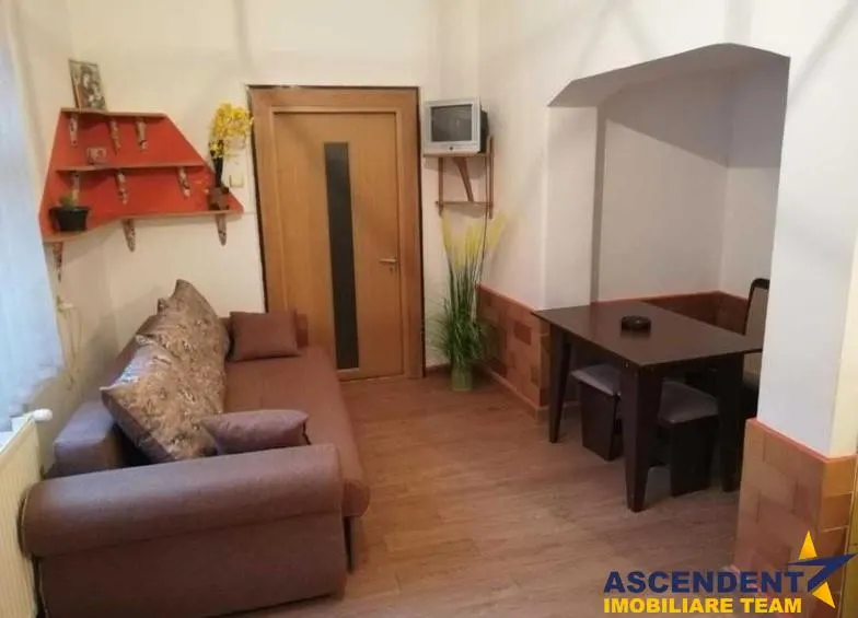 Casă 3 camere Brașov - poza 1