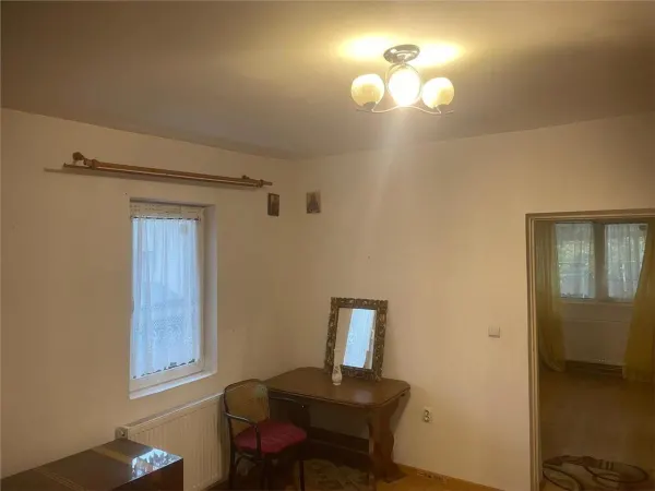 Casă 2 camere Bacău - poza 7