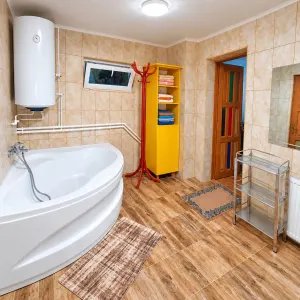 Casă 5 camere Băile Herculane - poza 14