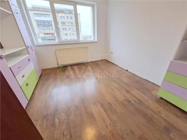Apartament 3 camere Bacău - poza 12