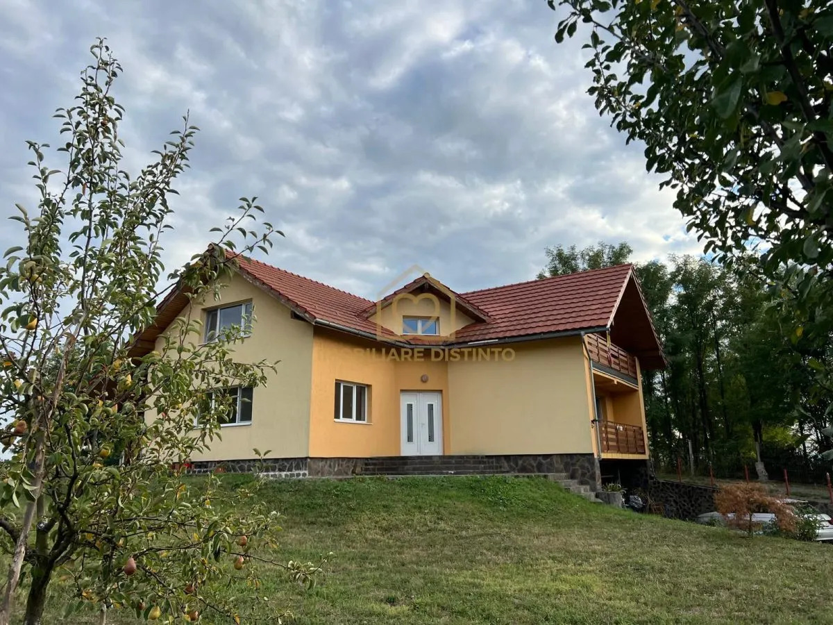 Casă 6 camere Cicarlau - poza 1