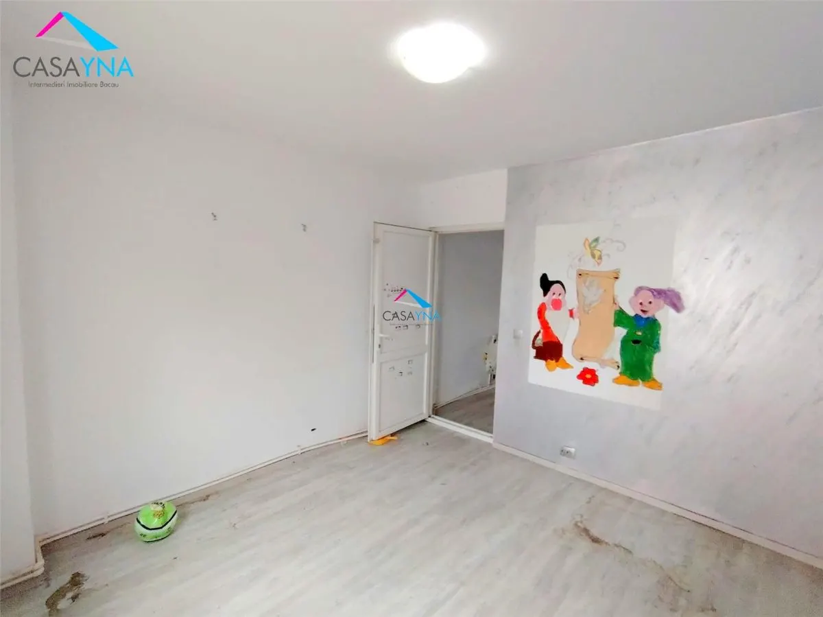 Apartament 3 camere Bacău - poza 1