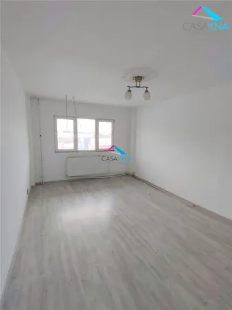 Apartament 3 camere Bacău - poza 2