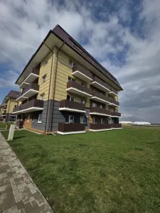 Studio Green Residence 5 - Sanpetru