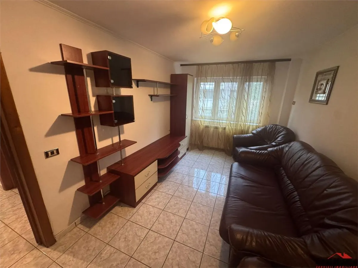 Apartament 3 camere Focșani - poza 1