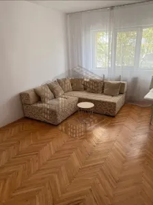 Apartament cu 3 camere,decomandat,etaj intermediar,de vânzare,Soarelui - Timisoara