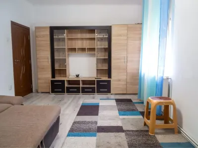 Vand apartament cu 2 camere - Brasov