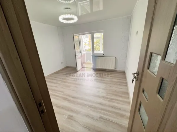 Apartament 3 camere Brăila - poza 4