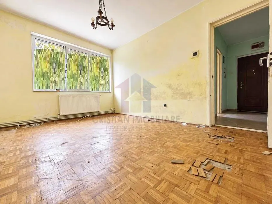 Apartament 4 camere Brăila - poza 1